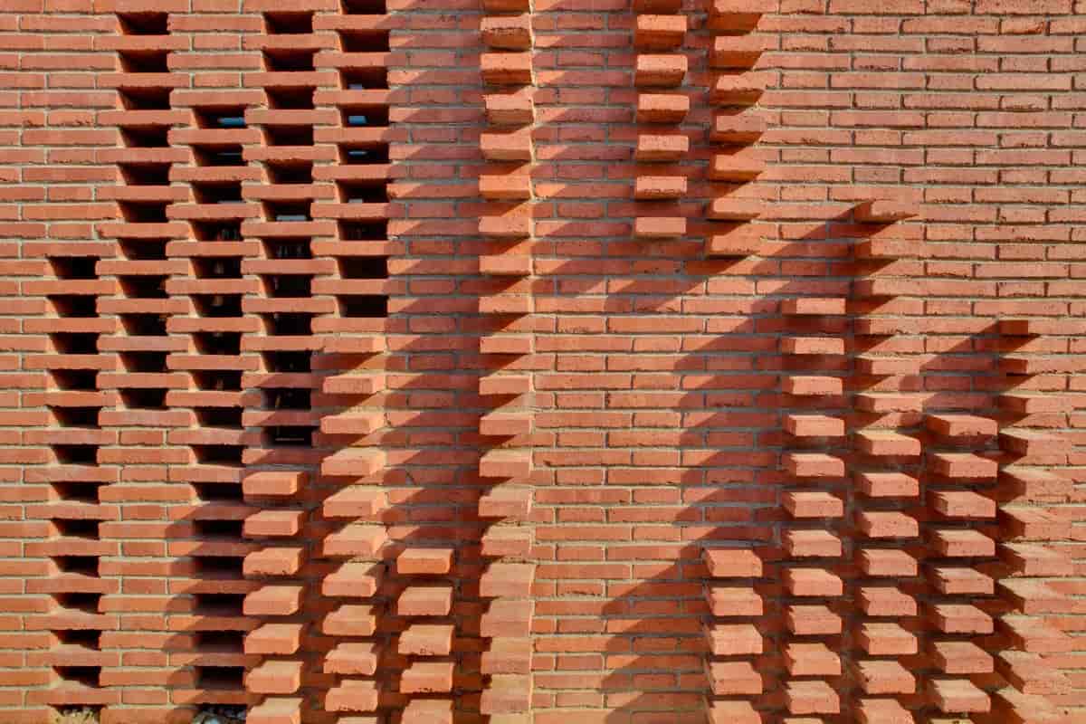 wire cut bricks size