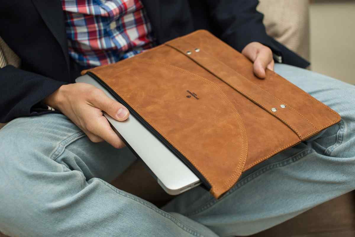 laptop leather bags in lahore