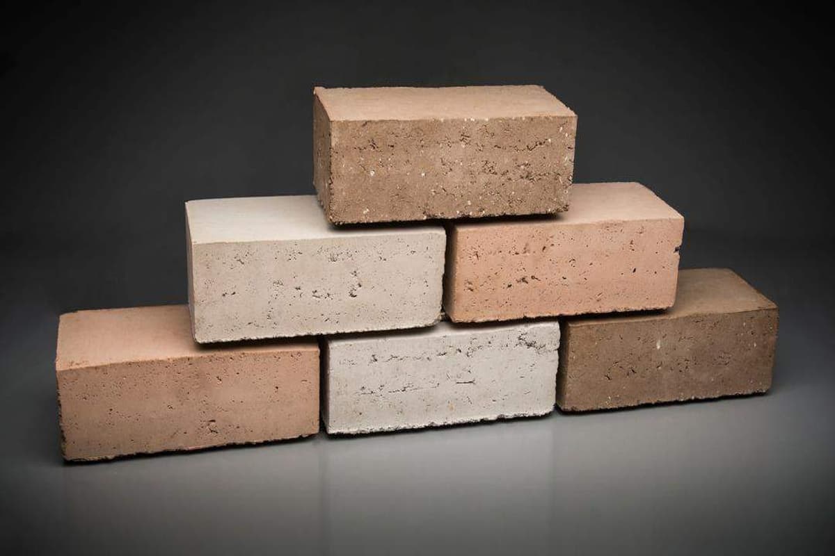 laterite bricks size
