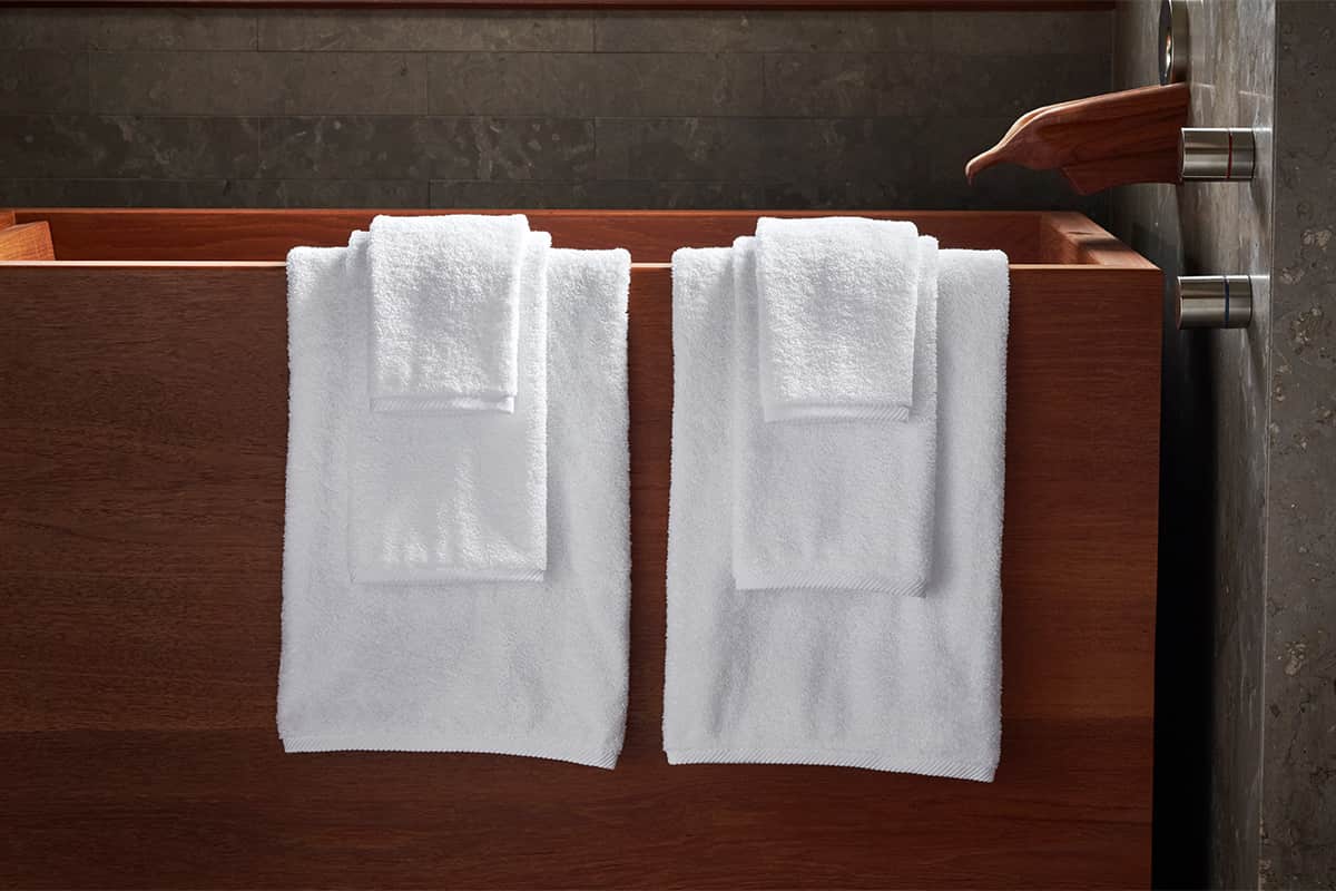 spaces hand towels