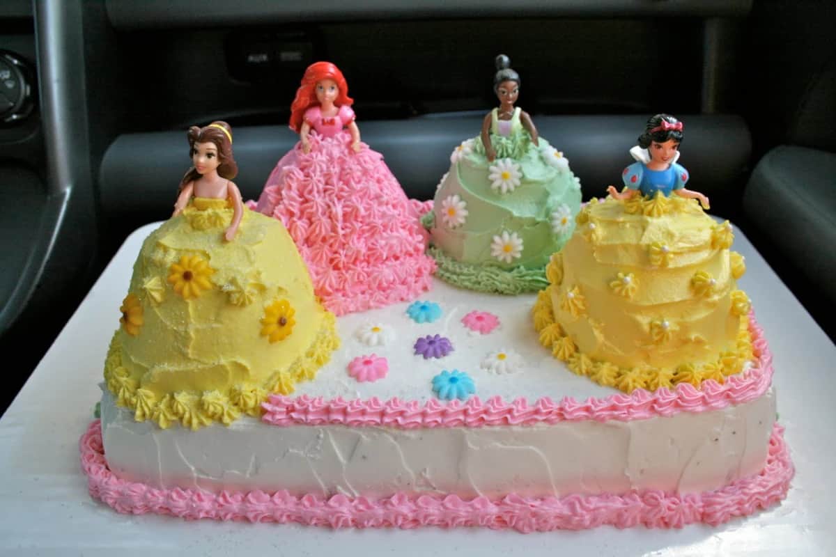 queen cake design