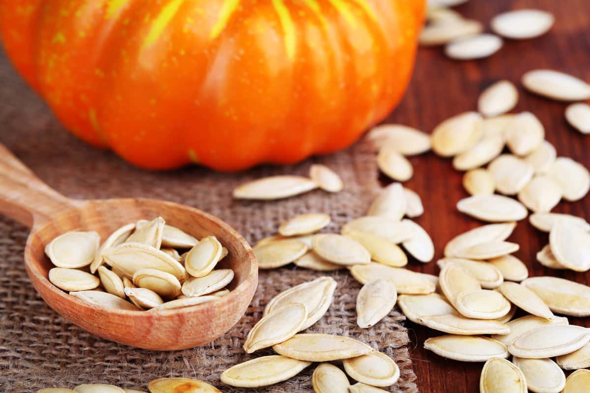 eating pumpkin seeds for hair growth