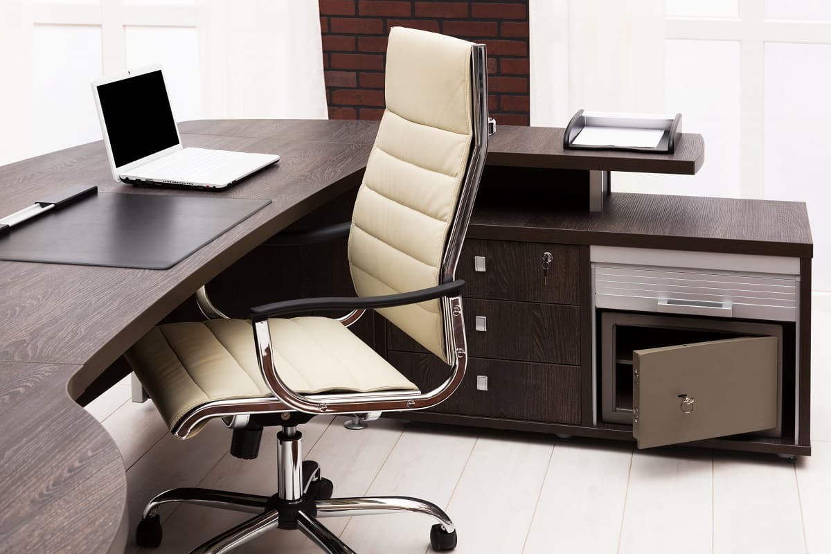 Second Hand Office Table