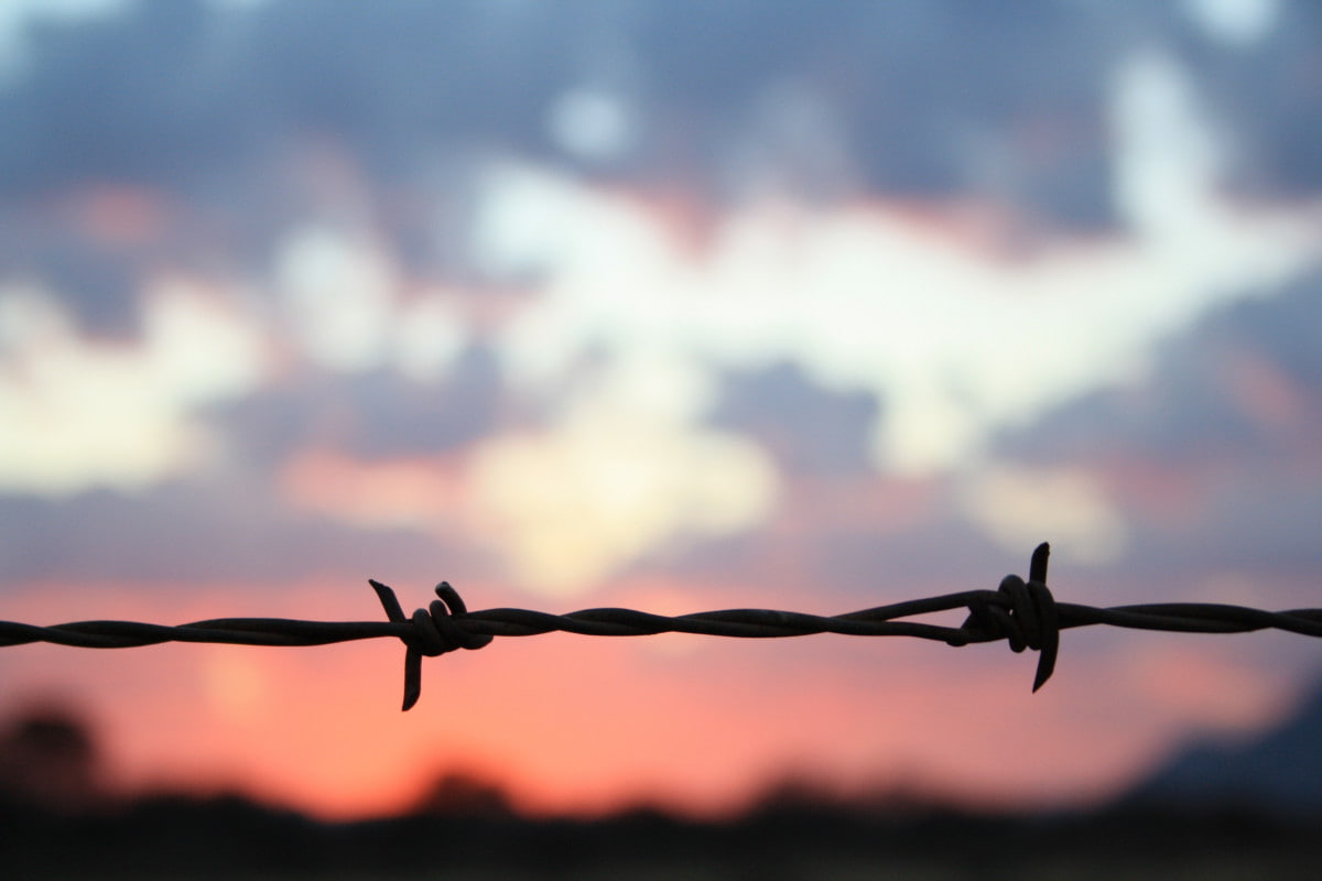 barbed wire meaning