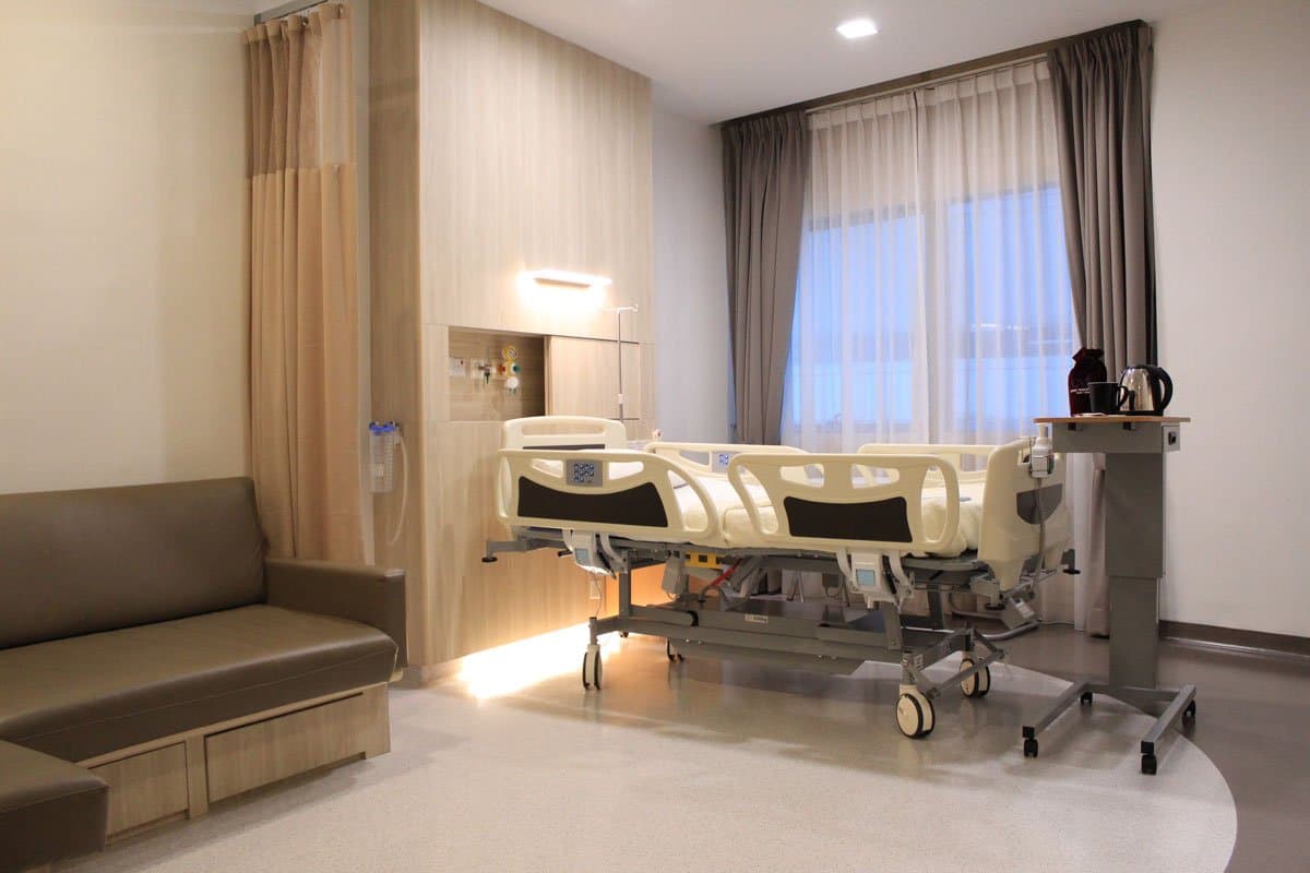 rotating icu hospital bed