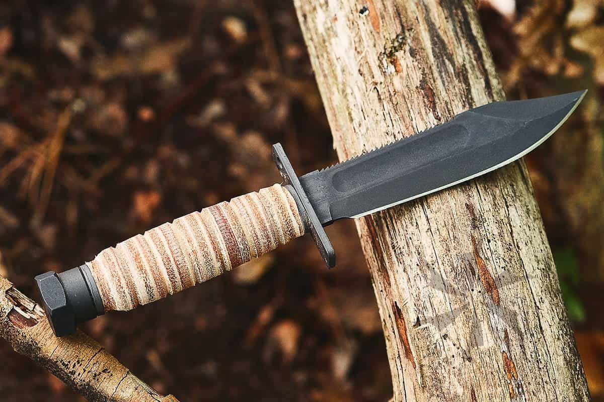 usa saber knife with compass