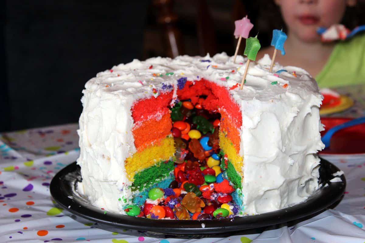 cream rainbow cake