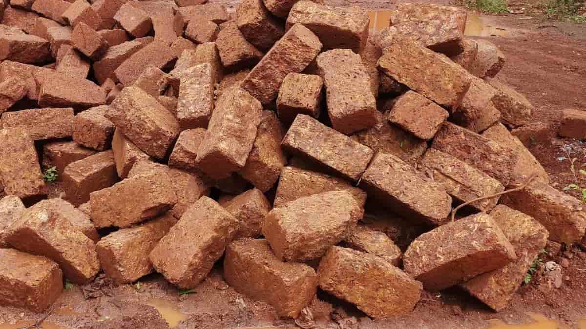 laterite bricks in kerala