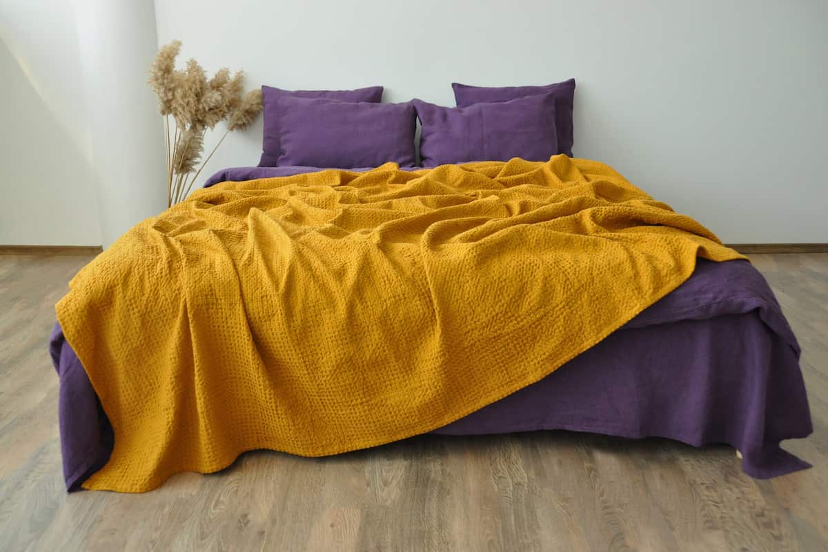 ochre coloured bedspread