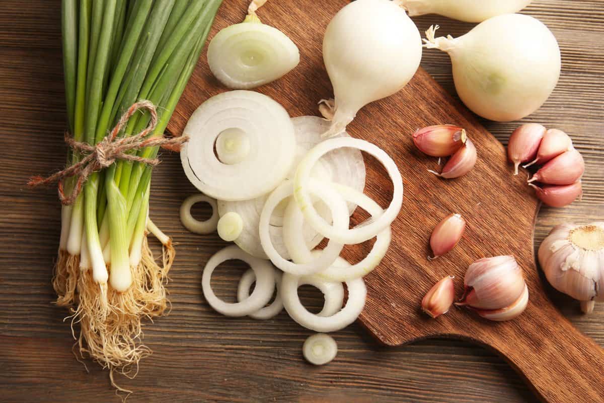 small onion for dandruff