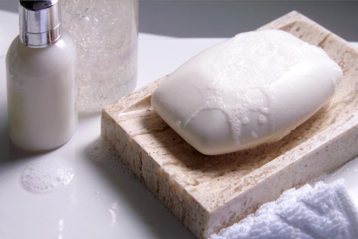 oriflame whitening soap