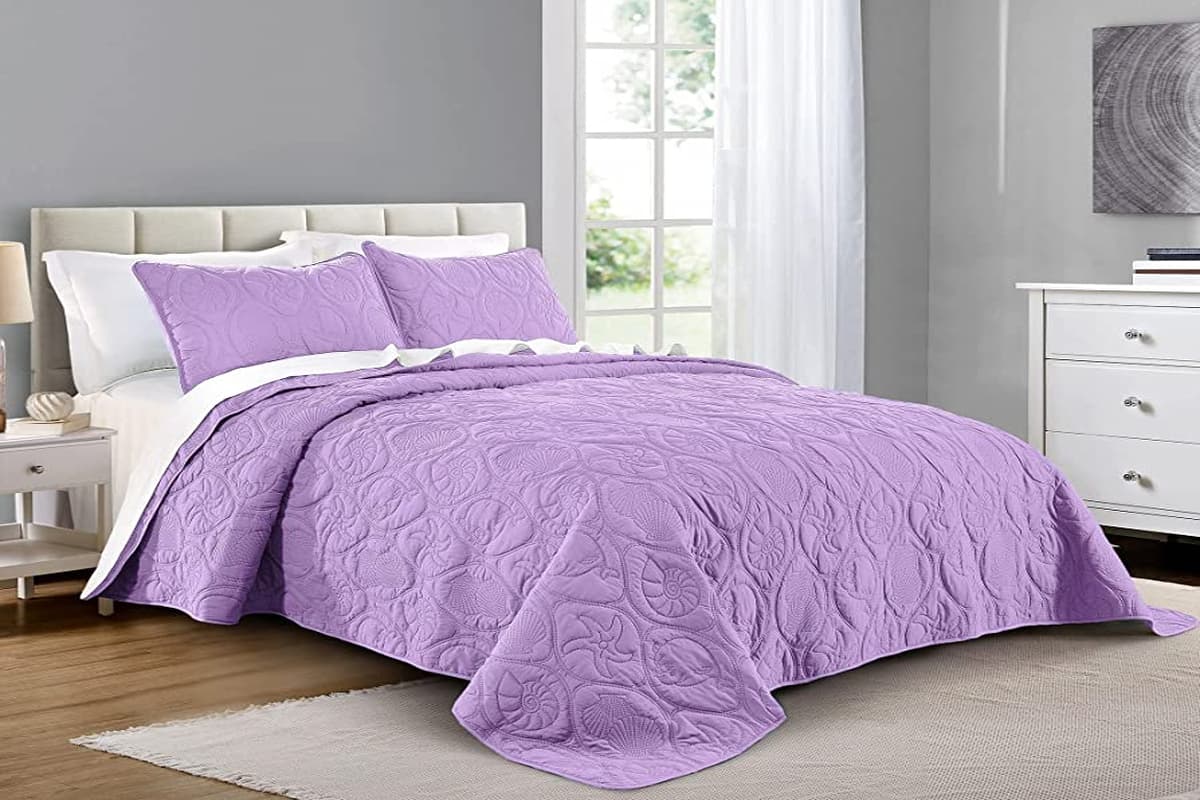 Lilac Bedspread