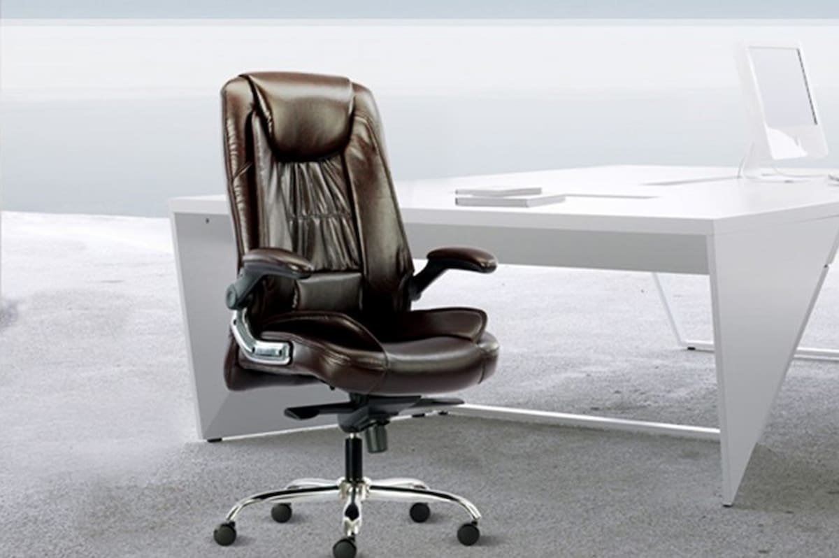 boss chair size