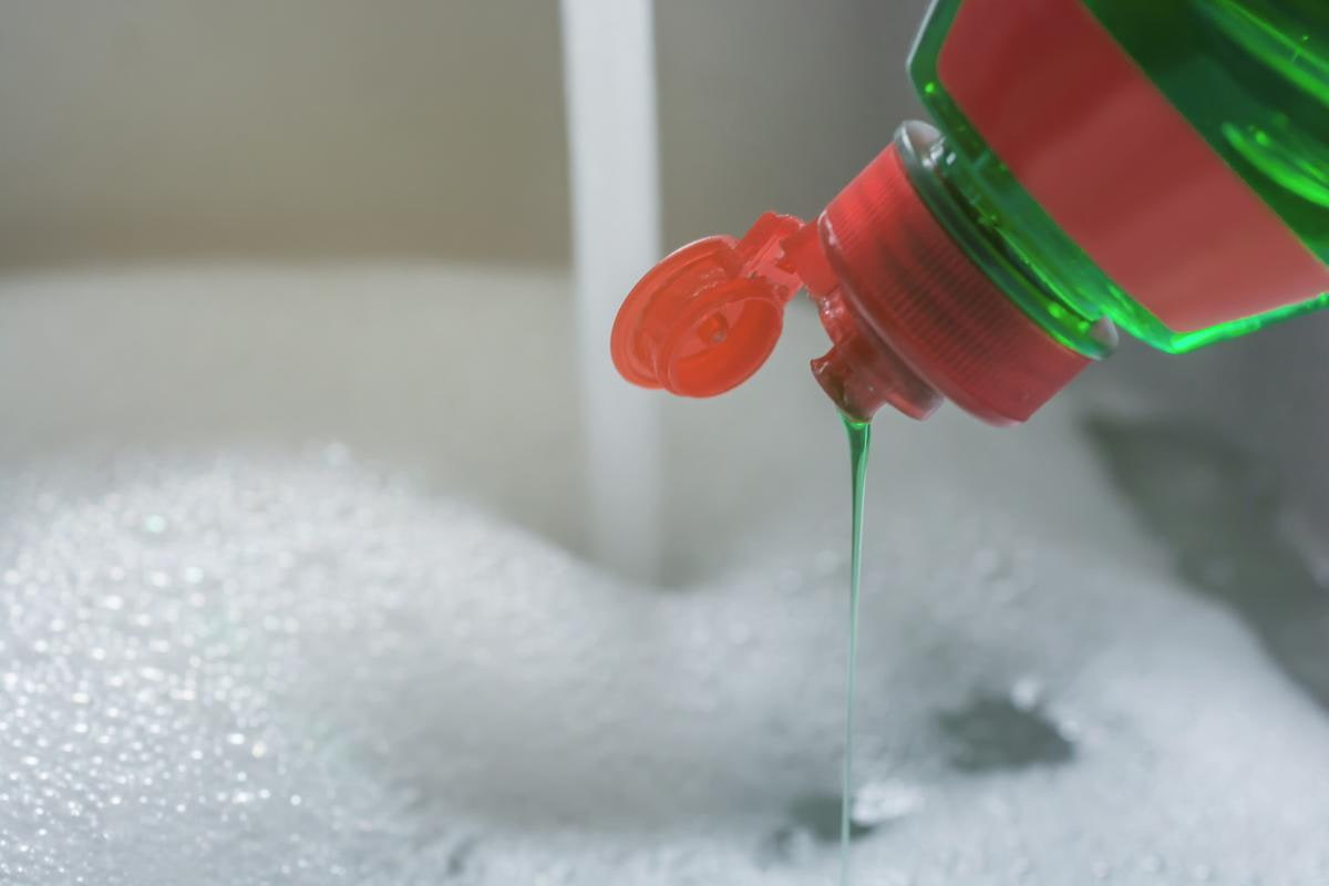 dishwasher detergent liquid