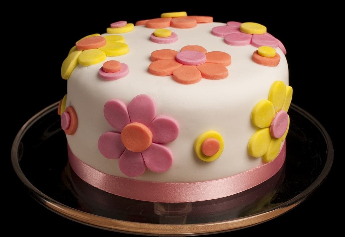 Pink Ruffle No Fondant Birthday Cake For Girsl 134 - Cake Square Chennai |  Cake Shop in Chennai
