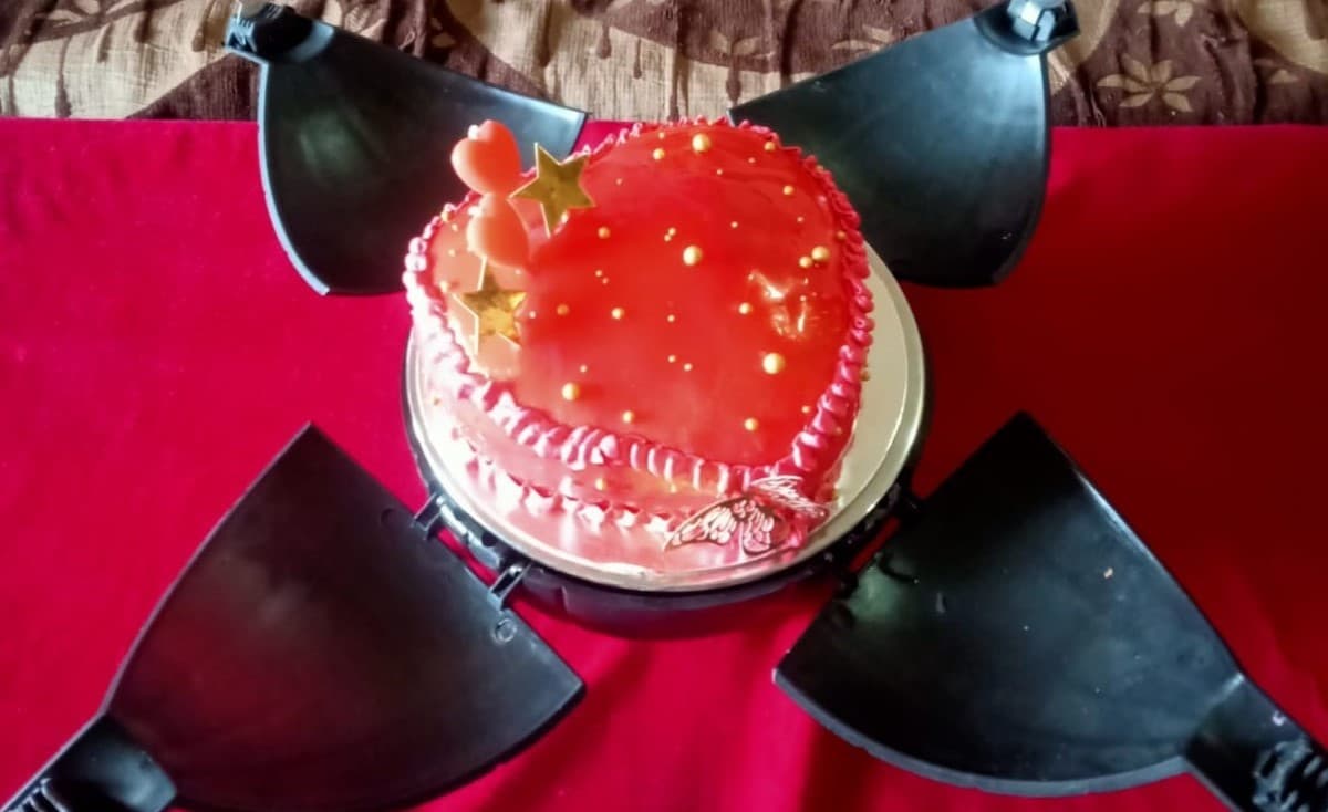 birthday bomb cake