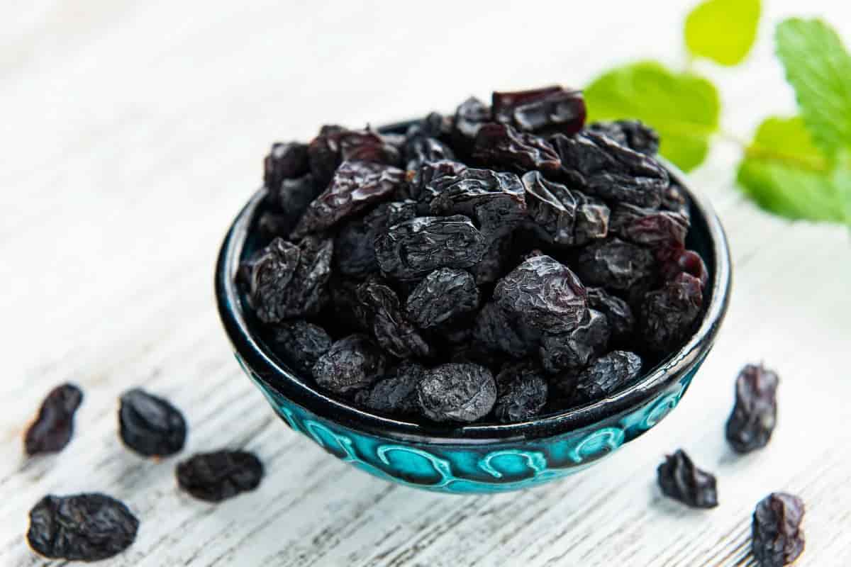Black Raisins with Seeds Price - Arad Branding