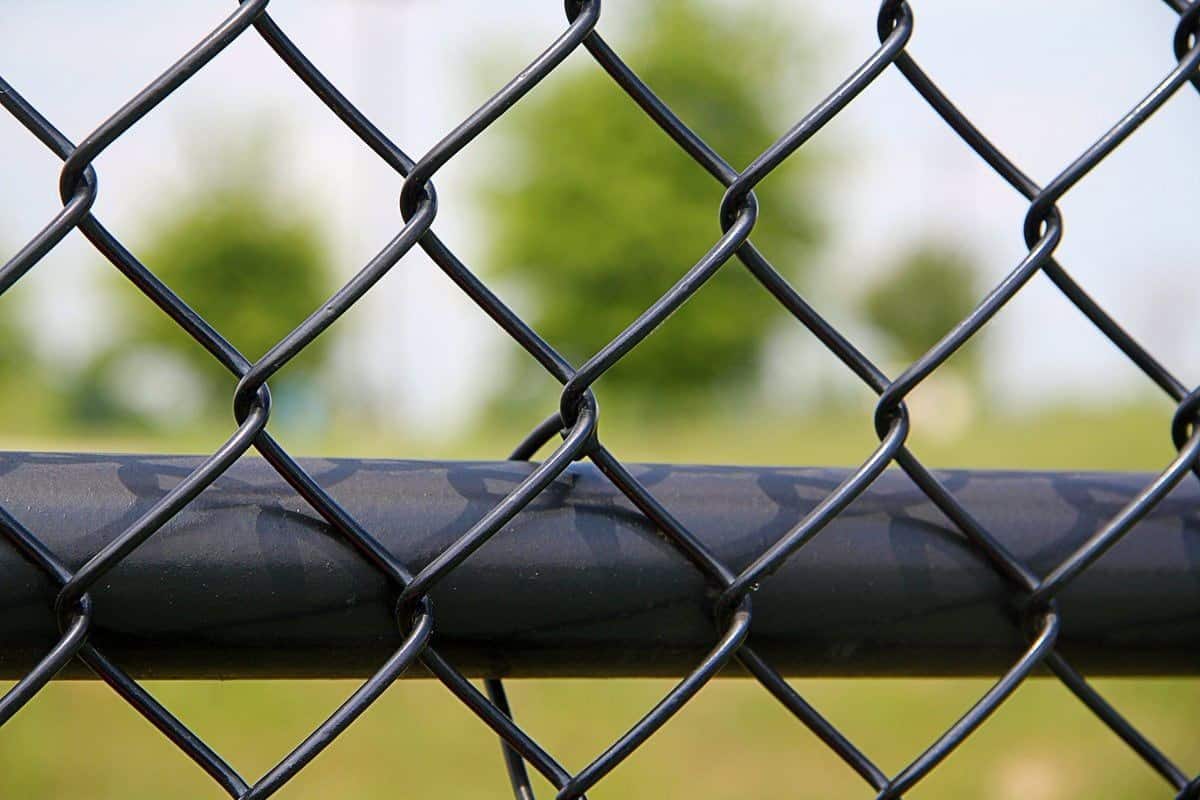 galvanized wire mesh fence