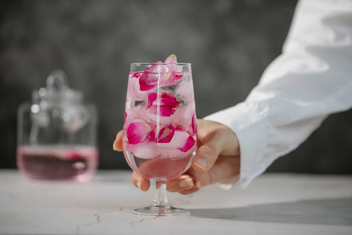 rose water benefits