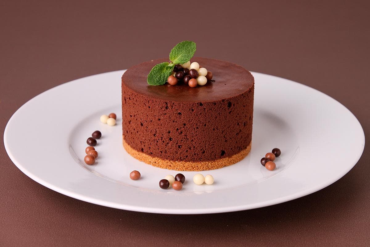 chocolate small cake