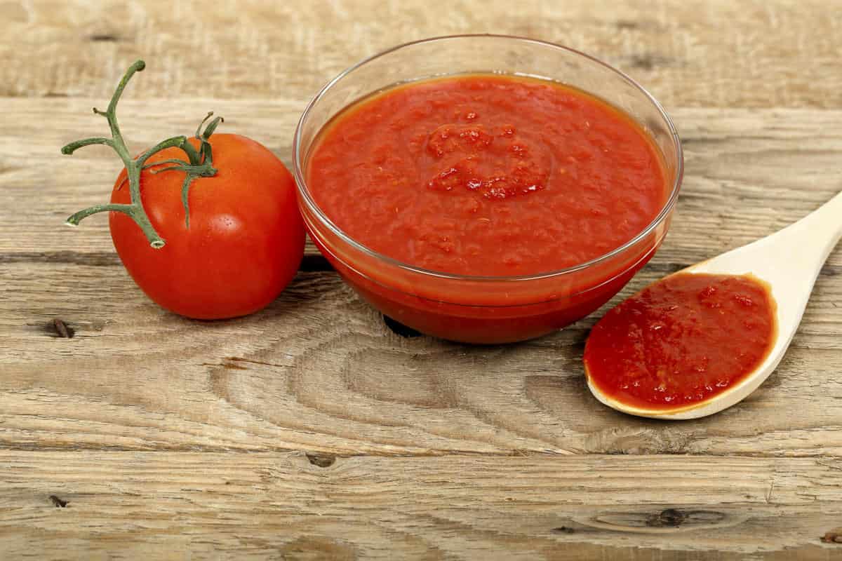Tasty Tom Tomato Paste; Contains Fibre Vitamins (D K E A) - Arad Branding