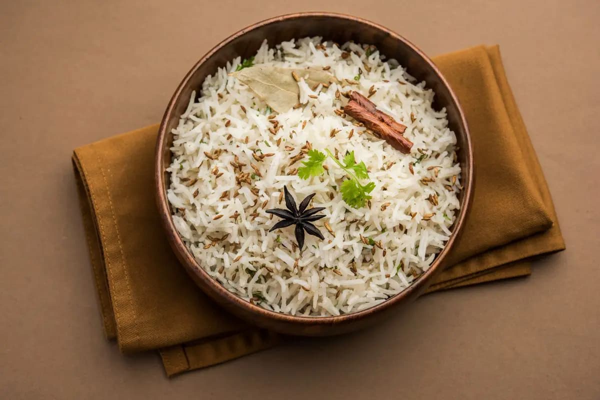 white jeera rice 