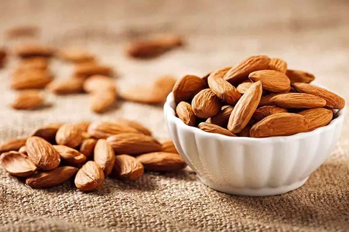 Different types of sweet almond