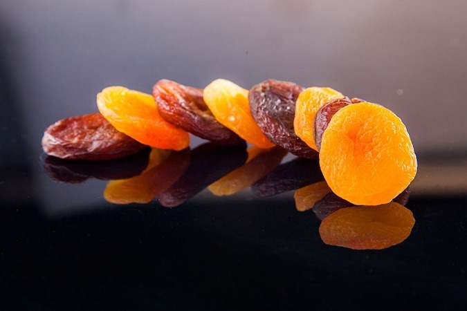 Organic Dried Apricots vs Nonorganic