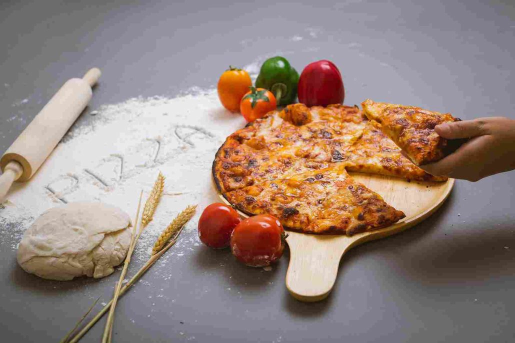 tomato paste on pizza