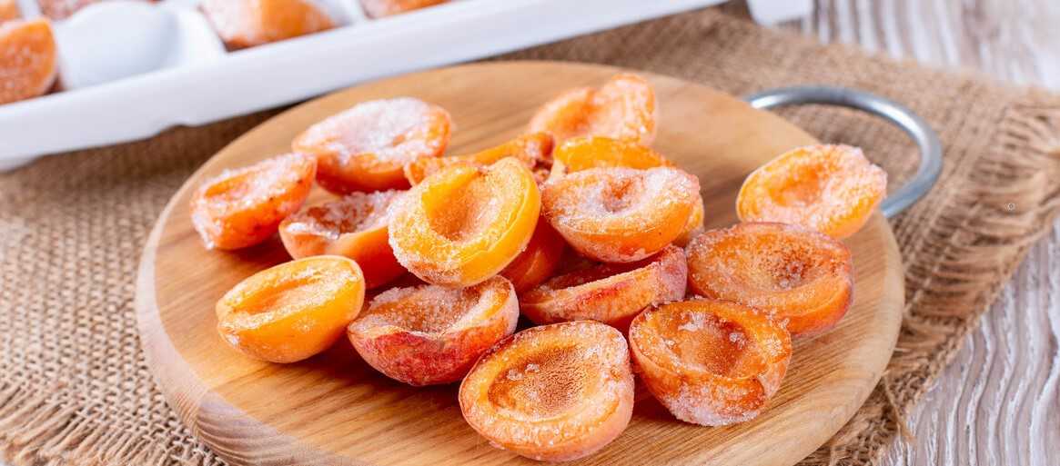 Frozen dried apricot