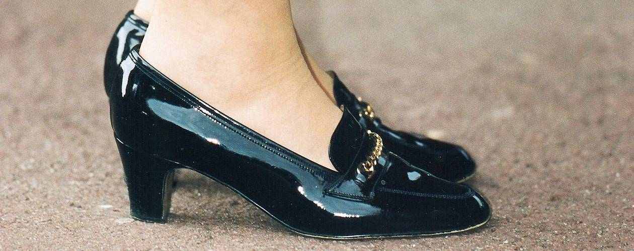 black leather shoes men