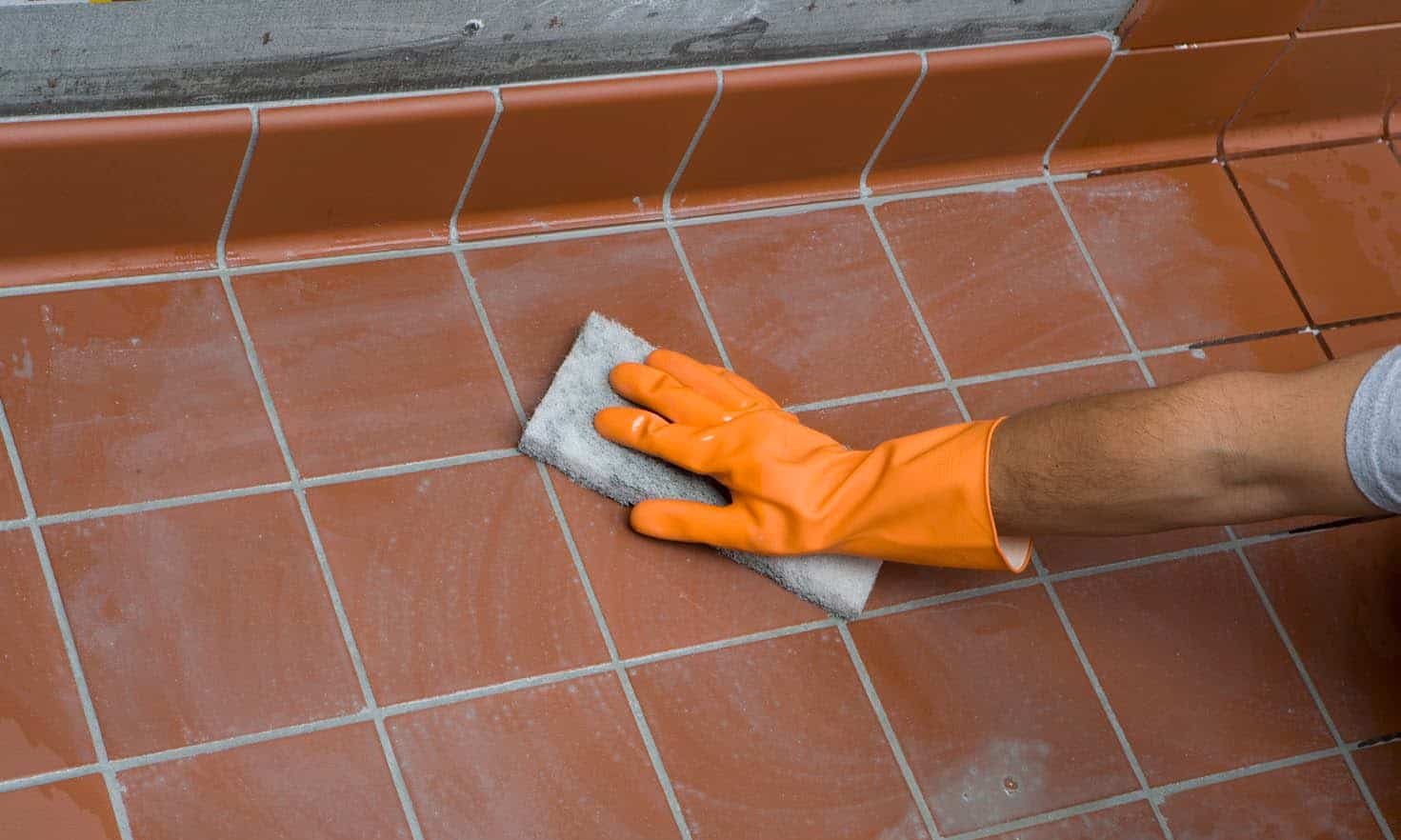 Remove scratches from porcelain tiles
