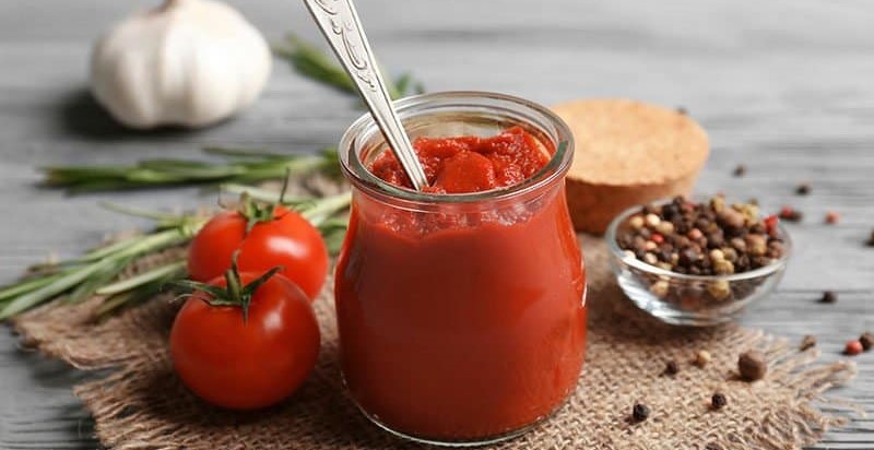 tomato paste tube vs can