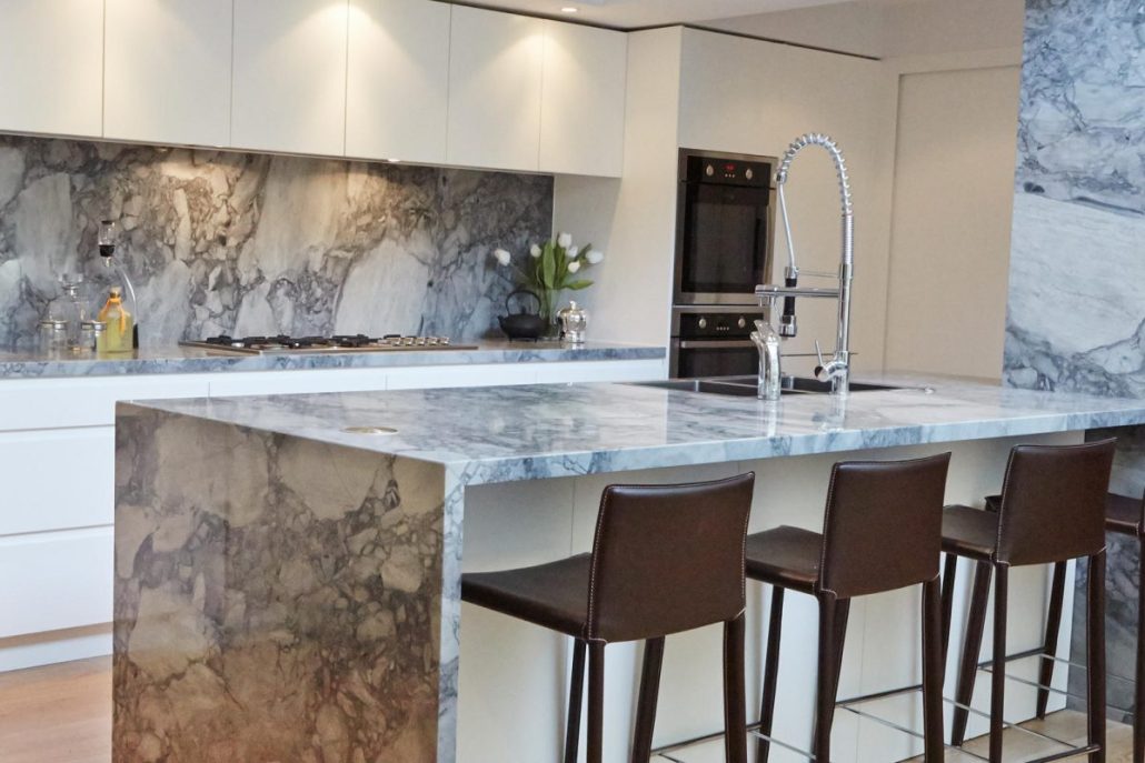 The difference between granite and quartzite