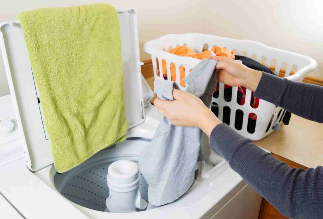 detergents used for cleaning clothes are