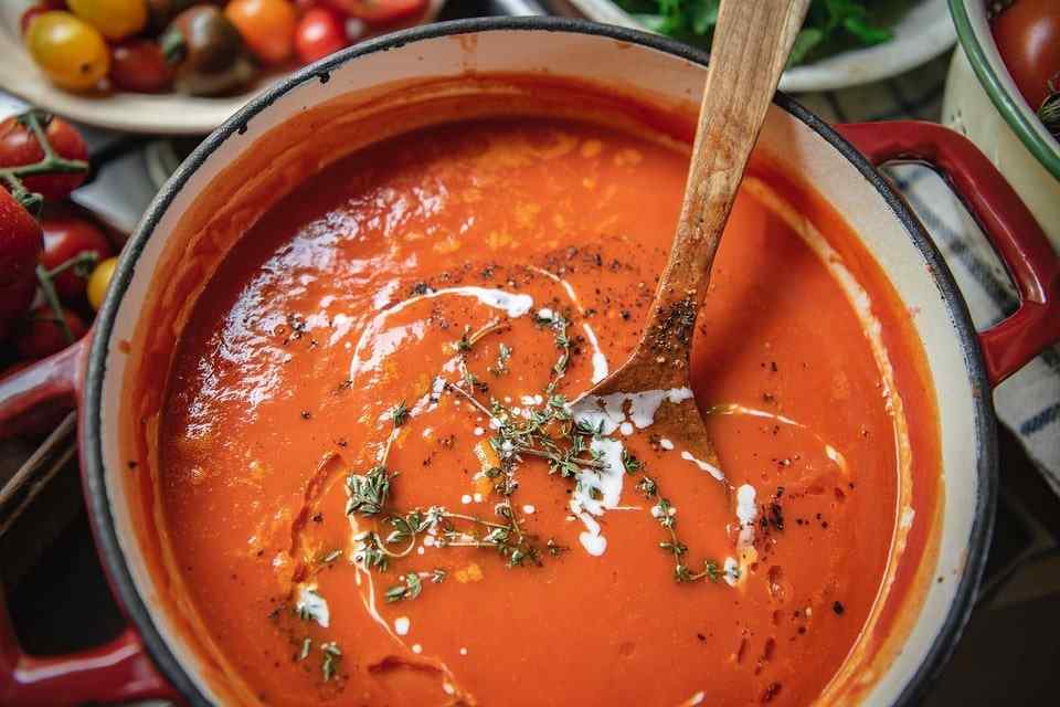 Tomato paste tomato soup