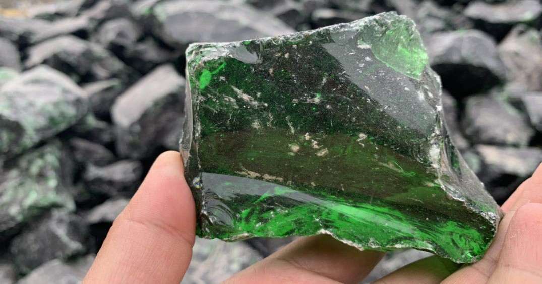 Emerald Metaphysical Properties