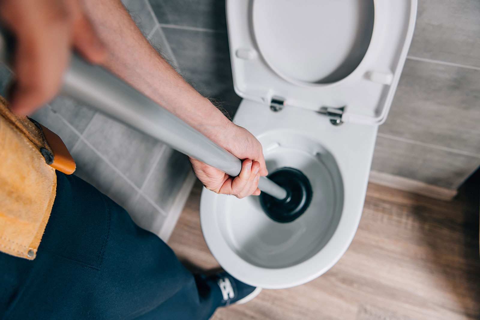 Squat pan toilet repair