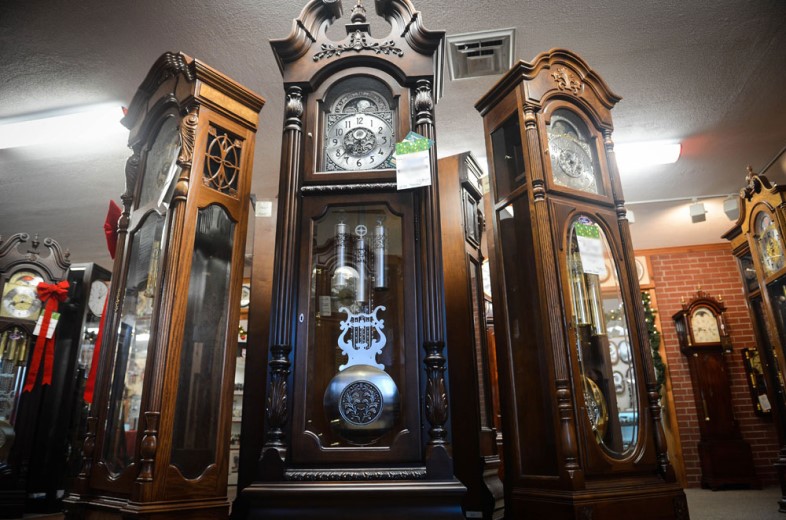 Grandfather Clock Manufacturers