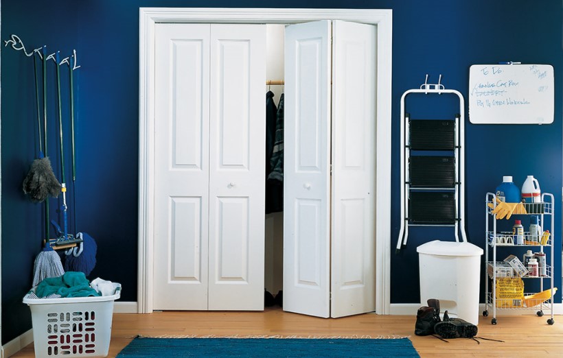Molded Doors vs Flush Doors