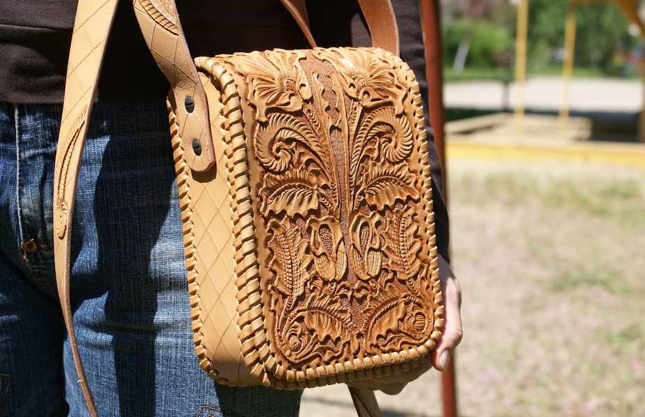 Genuine leather purse for ladies