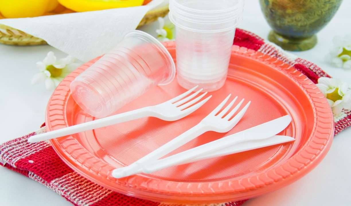 Strong reusable plastic plates uk