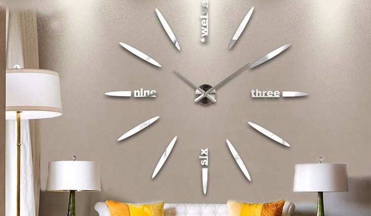 Uttermost wall clock