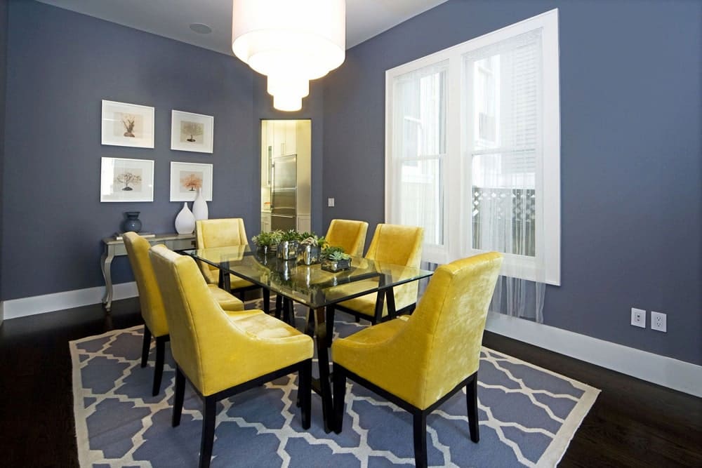 small dining room colors