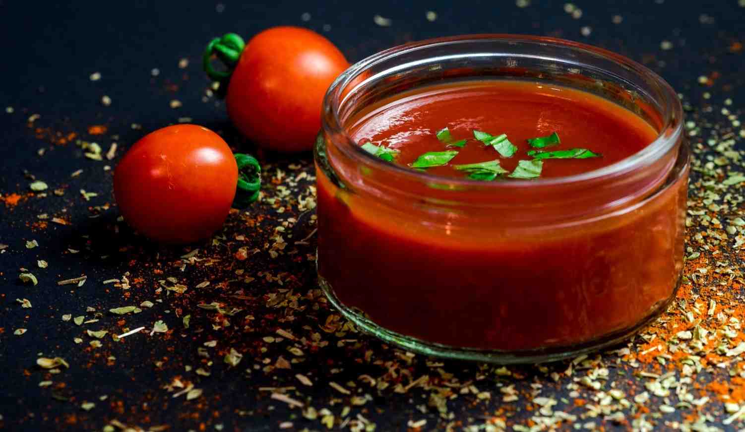 Homemade tomato sauce with canned diced tomatoes