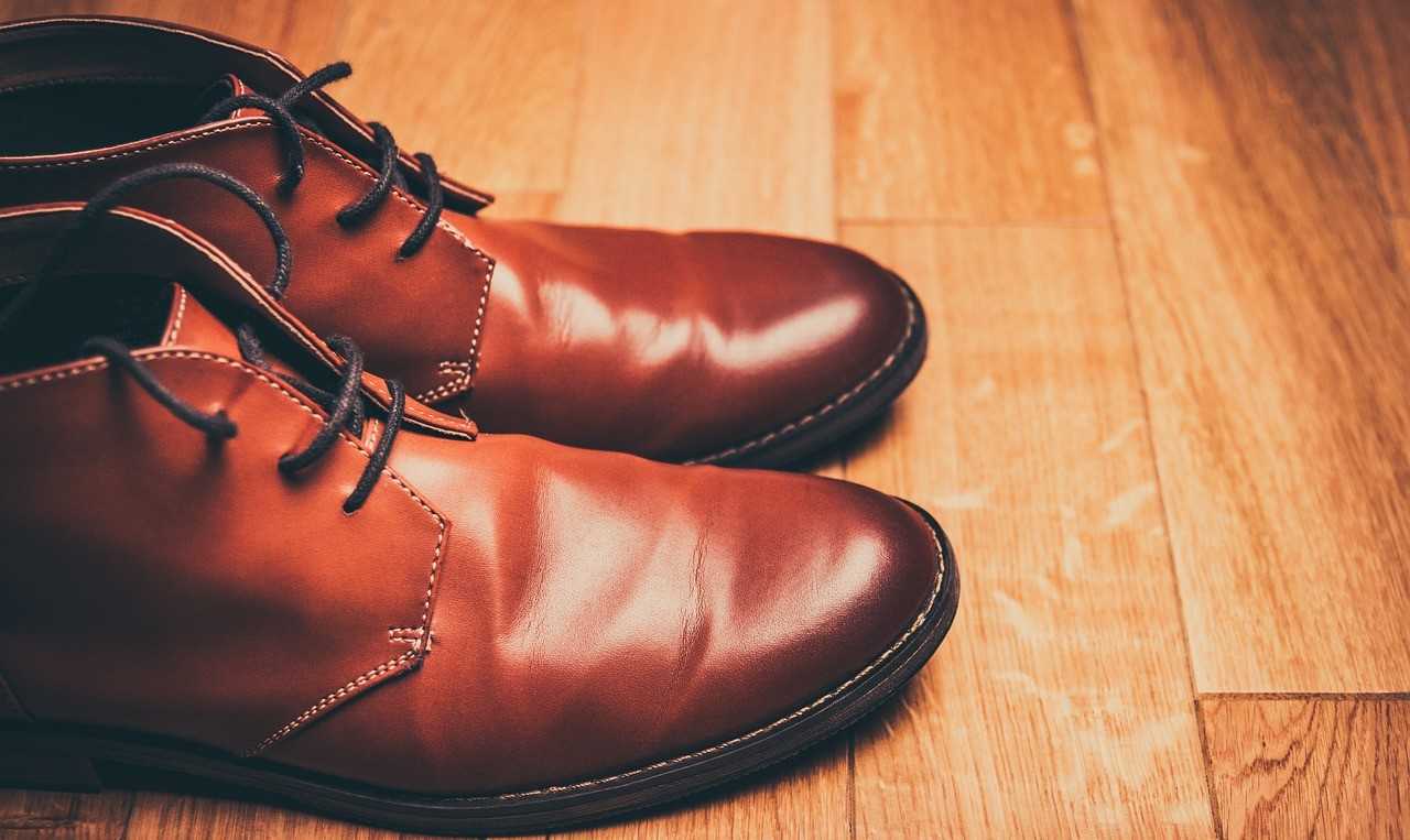 Genuine leather shoes for men