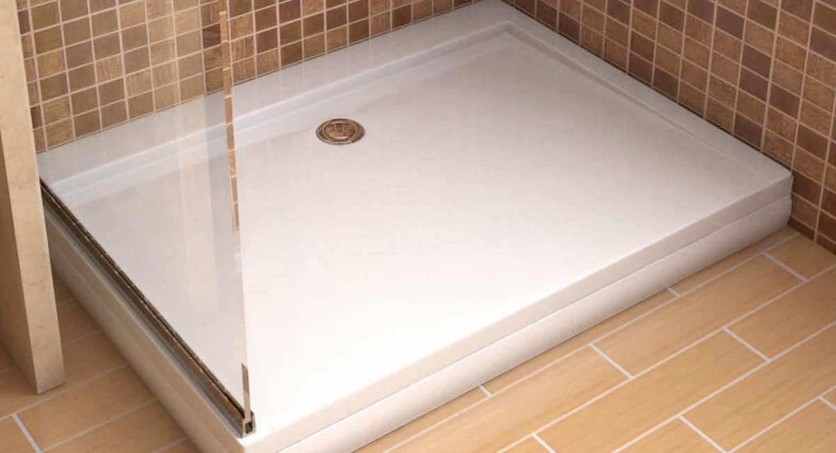 Shower tray for heavy person