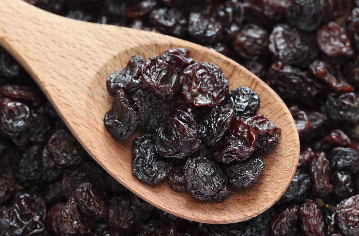 soaked black raisins benefits in pregnancy