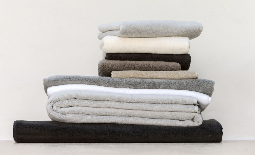 Introducing the types of woven silk pool towels