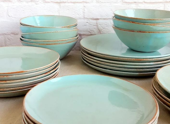 Which Dinnerware Set Material Is Best for Health